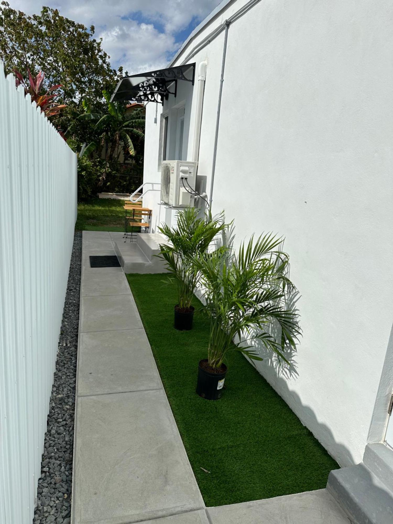 Lyz Miami Airport Apartment Exterior photo